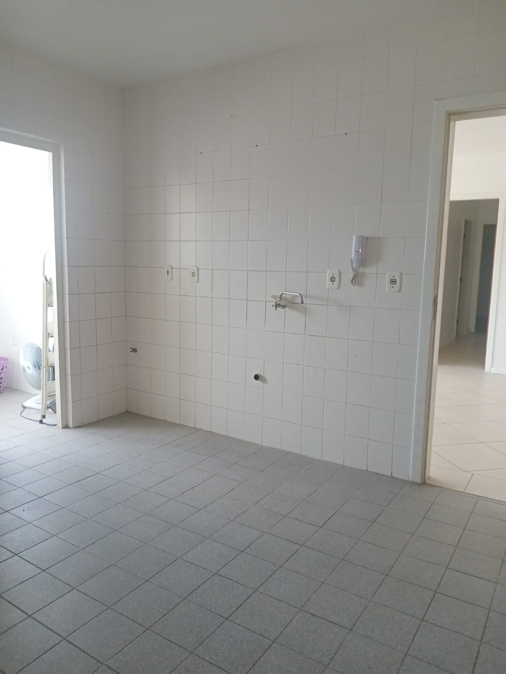Apartamento, centro, próximo à UCPel, Pelotas/RS