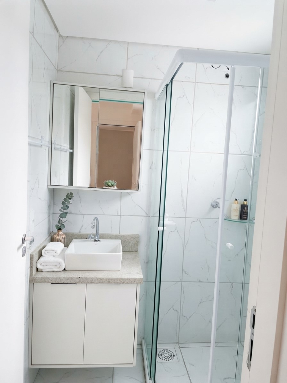 APARTAMENTO TÉRREO À VENDA NO CONNECT RESIDENCIAL | 3 DORMITÓRIOS | 1 SUÍTE | SACADA COM CHURRASQUEIRA