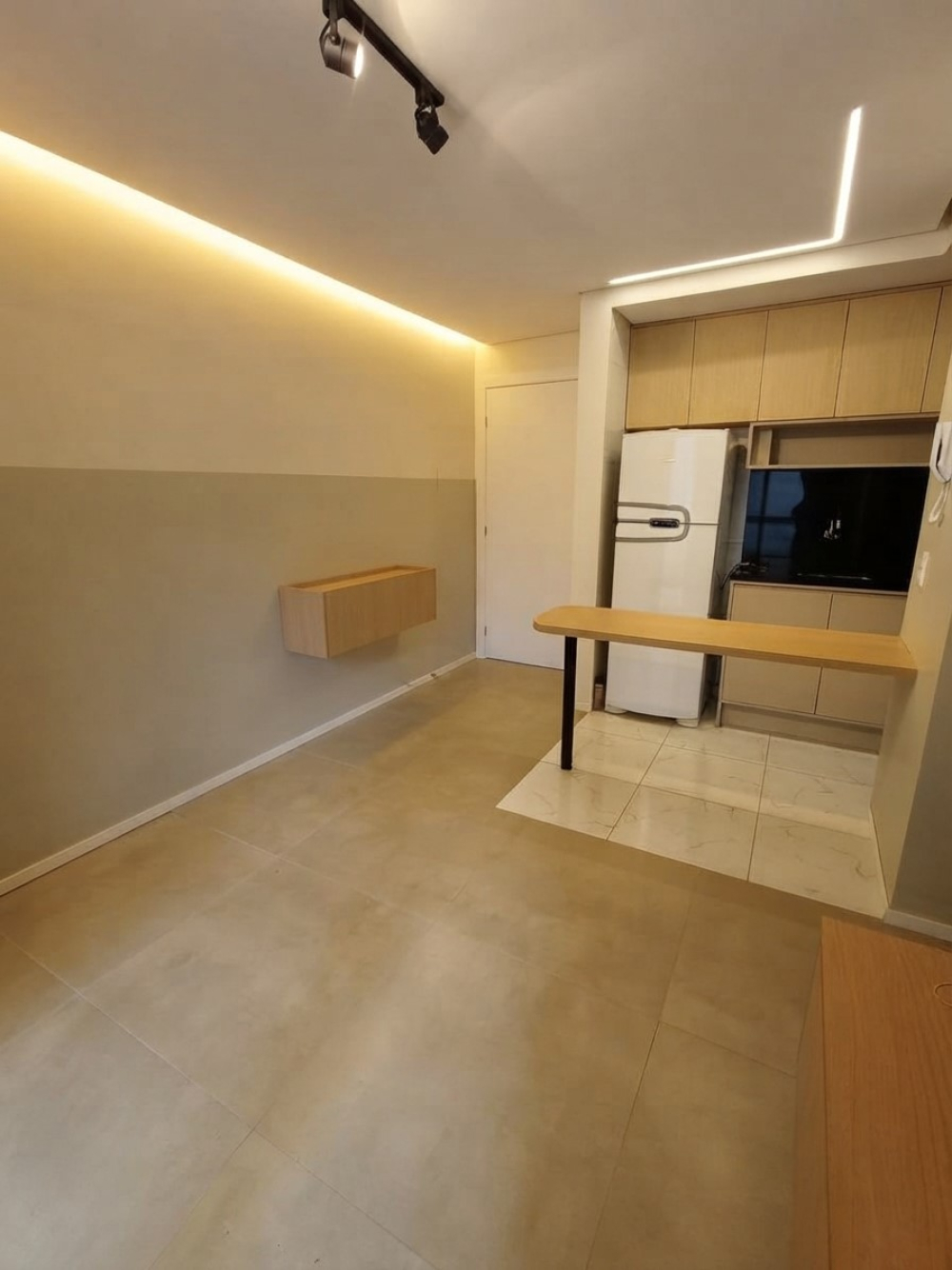 APARTAMENTO SEMIMOBILIADO À VENDA NO CONNECT RESIDENCIAL | TÉRREO | 2 QUARTOS | SACADA COM CHURRASQUEIRA