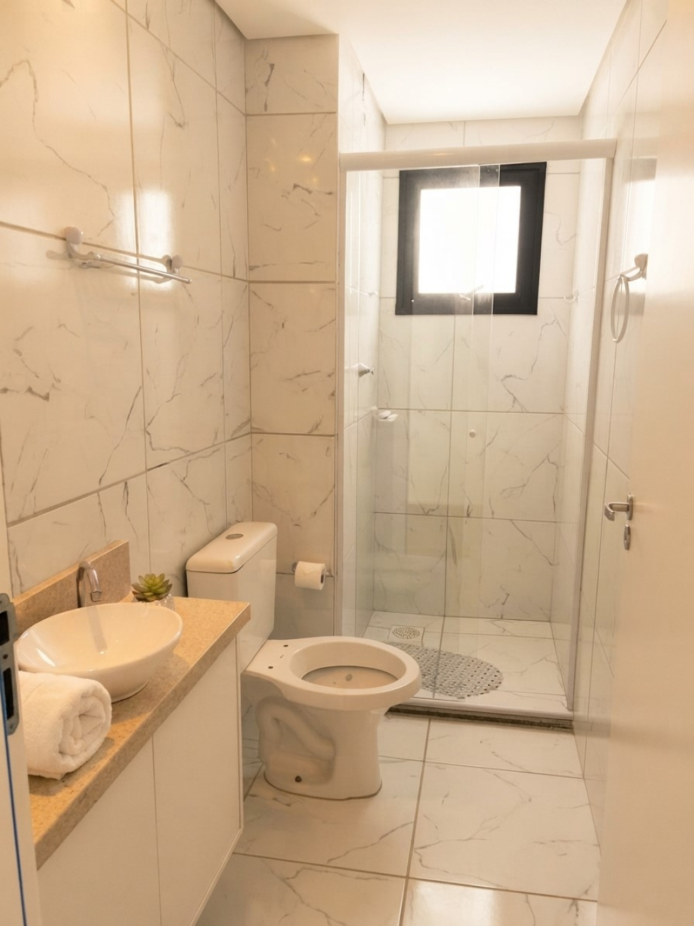 APARTAMENTO TÉRREO À VENDA NO CONNECT RESIDENCIAL | 3 DORMITÓRIOS | 1 SUÍTE | SACADA COM CHURRASQUEIRA