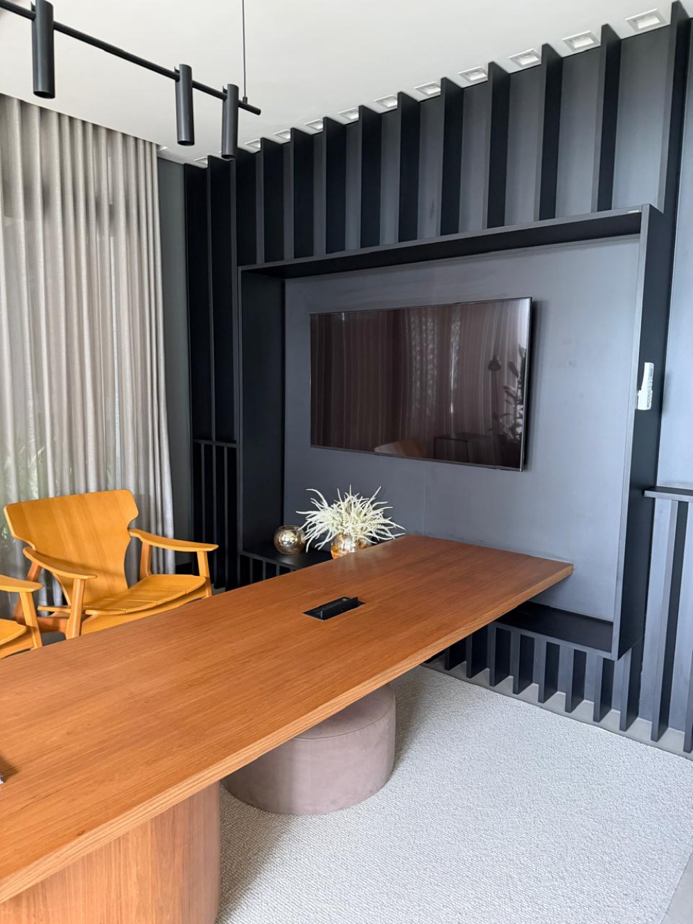 Apartamento duplex mobiliado no Parque Una, Pelotas/RS