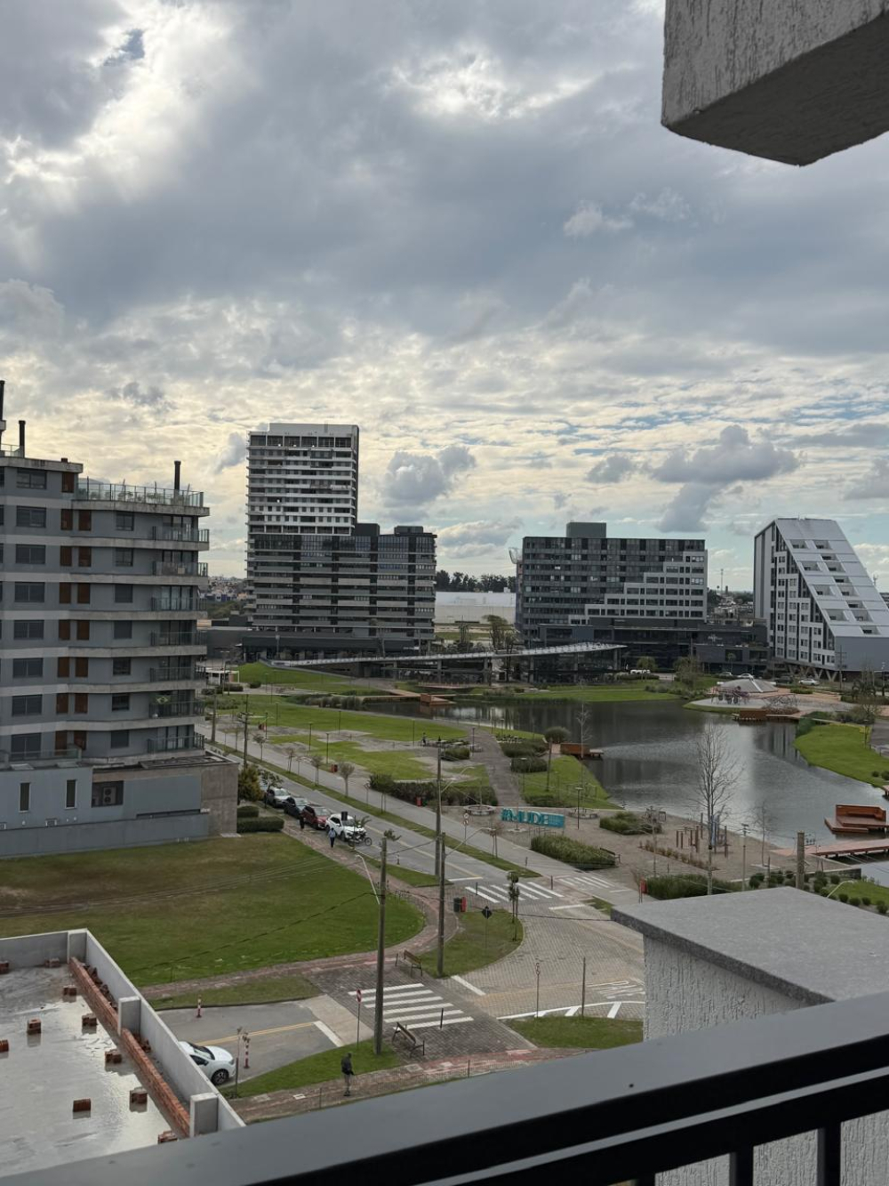 Apartamento duplex mobiliado no Parque Una, Pelotas/RS