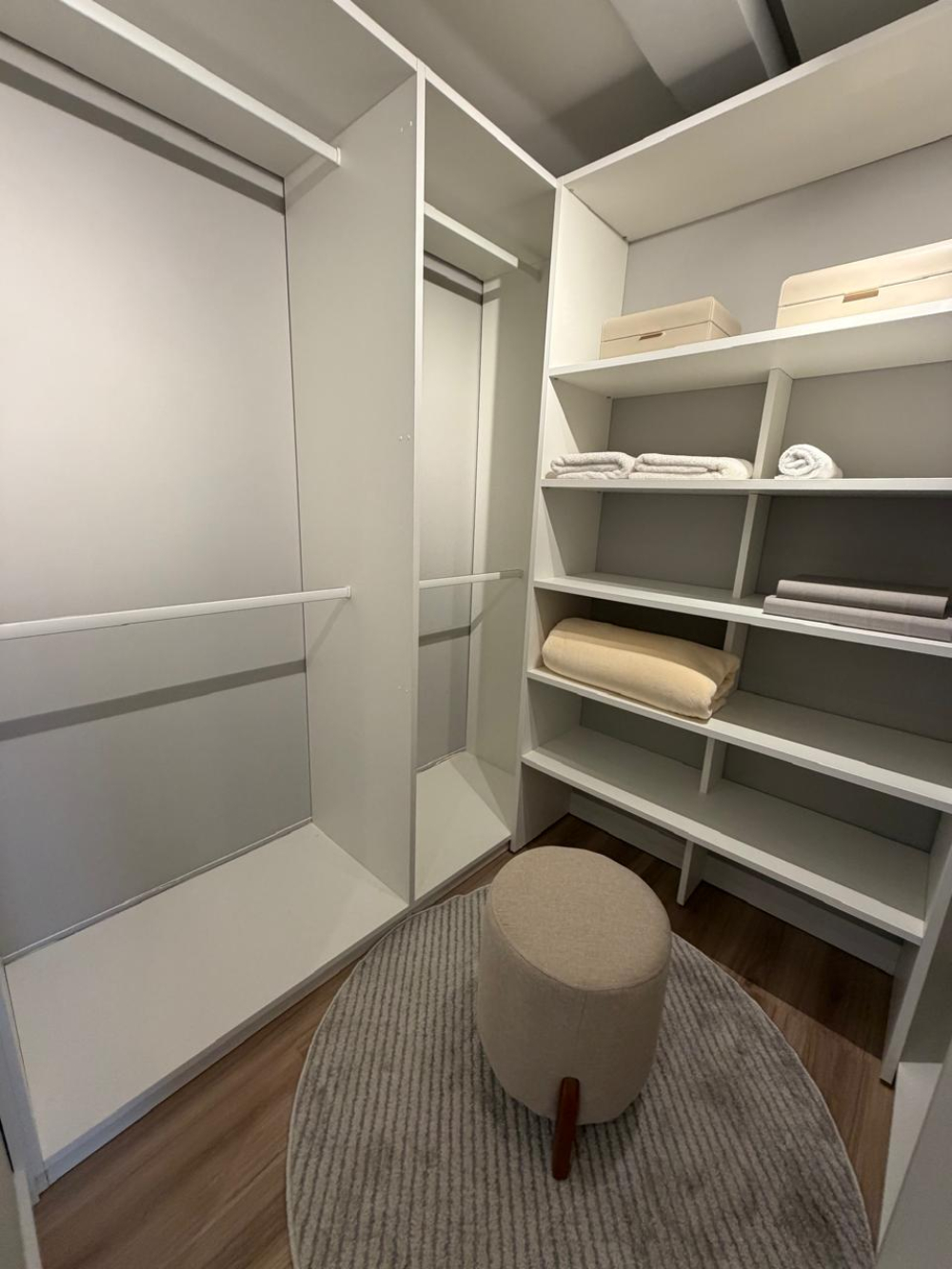 Apartamento duplex mobiliado no Parque Una, Pelotas/RS