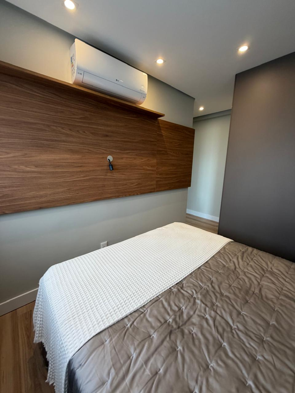 Apartamento duplex mobiliado no Parque Una, Pelotas/RS