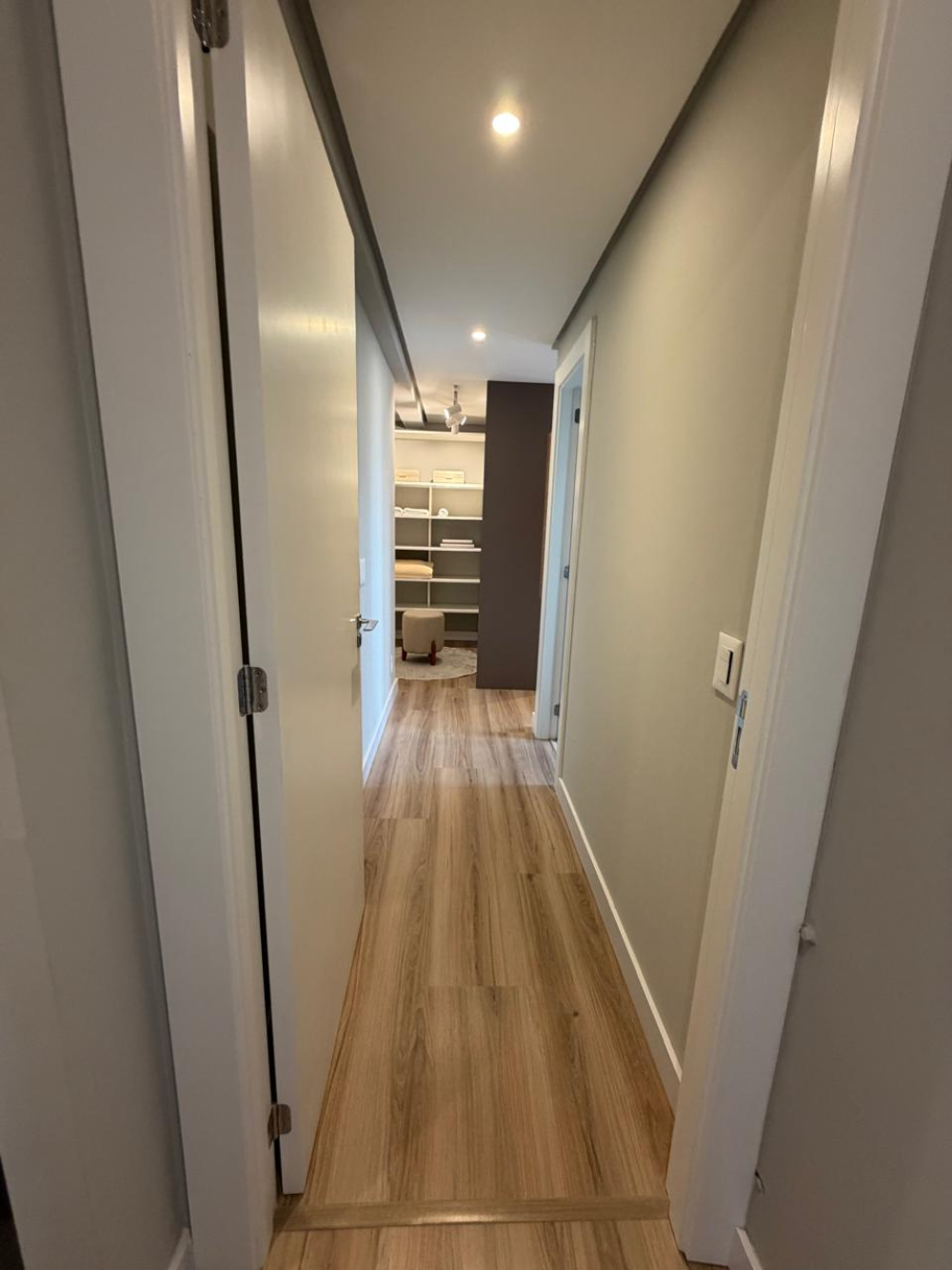 Apartamento duplex mobiliado no Parque Una, Pelotas/RS